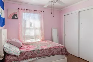 13122 Royal Bell Ct, Houston, TX 77047 - Photo 9