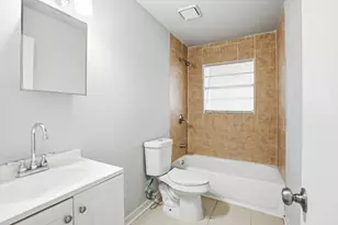 5326 Doulton Dr, Houston, TX 77033 - Photo 9