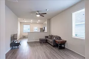 2465 Bull Trout Dr, Conroe, TX 77384 - Photo 5