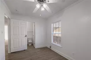 121 Varsity Dr, Huntsville, TX 77340 - Photo 15