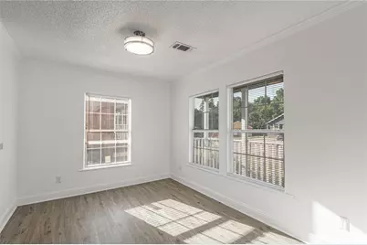 121 Varsity Drive, Huntsville, TX 77340 - Photo 7