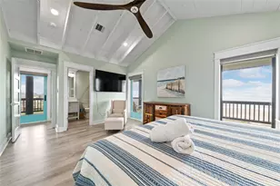 775 Townsend Dr, Crystal Beach, TX 77650 - Photo 27