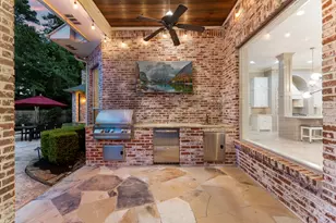 2 Hunnewell Way, The Woodlands, TX 77382 - Photo 35