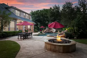 2 Hunnewell Way, The Woodlands, TX 77382 - Photo 37