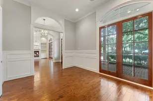 2 Hunnewell Way, The Woodlands, TX 77382 - Photo 7