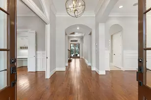 2 Hunnewell Way, The Woodlands, TX 77382 - Photo 5