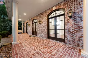 2 Hunnewell Way, The Woodlands, TX 77382 - Photo 3