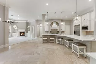 2 Hunnewell Way, The Woodlands, TX 77382 - Photo 13
