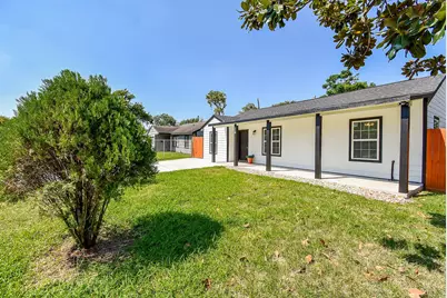 5433 Chennault Road, Houston, TX 77033 - Photo 3