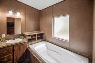 106 Gates St, Devers, TX 77538 - Photo 15