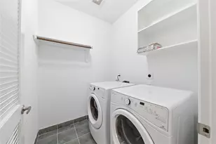 960 W 24th St, Houston, TX 77008 - Photo 25