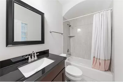 960 W 24th Street, Houston, TX 77008 - Photo 7