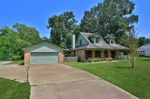 31610 Debbi Ln, Magnolia, TX 77355 - Photo 3