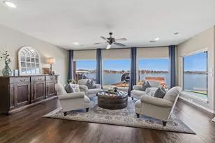 2 Villas Ways Dr, Conroe, TX 77356 - Photo 19