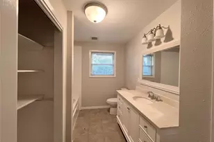 1106 Chapel Ln, El Campo, TX 77437 - Photo 23