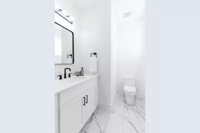 5703 Dolores Street #B, Houston, TX 77057 - Photo 25