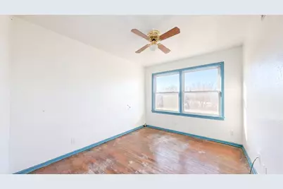 5602 Flamingo Drive, Houston, TX 77033 - Photo 9