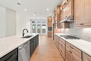30918 Pigeon Vly Dr, Waller, TX 77484 - Photo 5