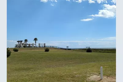 322 Seagrass, Gilchrist, TX 77617 - Photo 5