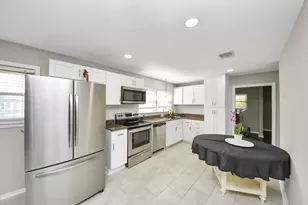 5870 Overdale St, Houston, TX 77033 - Photo 19