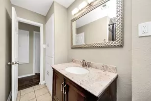 5870 Overdale St, Houston, TX 77033 - Photo 25