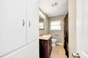5870 Overdale St, Houston, TX 77033 - Photo 23