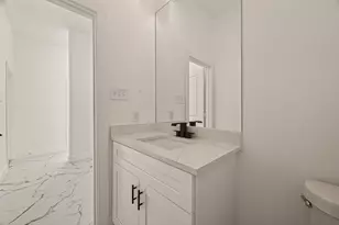 9332 Waller St, Houston, TX 77012 - Photo 9