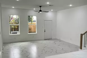 9332 Waller St, Houston, TX 77012 - Photo 3