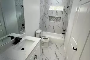 9332 Waller St, Houston, TX 77012 - Photo 13