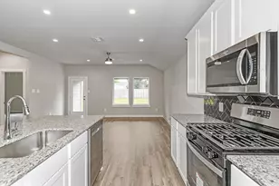 1665 Holly Trails St, Sour Lake, TX 77659 - Photo 19