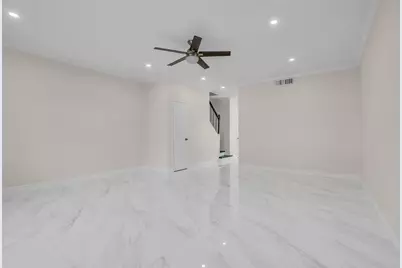 14715 Barryknoll Lane #124, Houston, TX 77079 - Photo 15