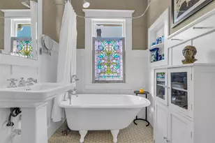 2606 Hopkins St, Houston, TX 77006 - Photo 19