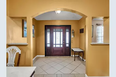 4930 Holloway Drive, Houston, TX 77048 - Photo 11