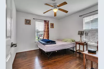 4930 Holloway Drive, Houston, TX 77048 - Photo 23