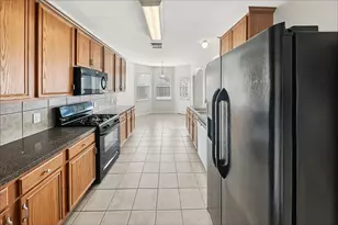 10018 Rain Cloud Dr, Houston, TX 77095 - Photo 3
