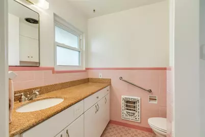 4528 Woodrow Avenue, Galveston, TX 77551 - Photo 15