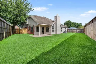 5123 Chase Park Gate St, Bacliff, TX 77518 - Photo 27