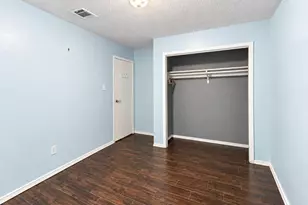13226 Robinglen Dr, Houston, TX 77083 - Photo 21