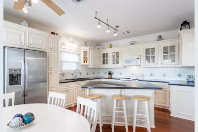 22418 Vista Del Mar, Galveston, TX 77554 - Photo 9