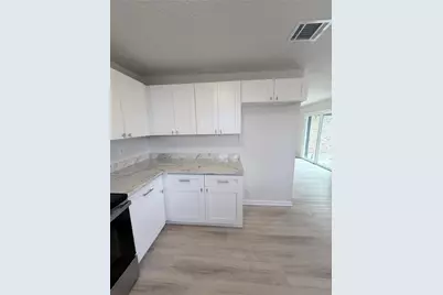 4103 Goulburn Drive, Houston, TX 77045 - Photo 11