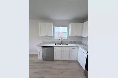 4103 Goulburn Drive, Houston, TX 77045 - Photo 9