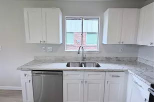 4103 Goulburn Dr, Houston, TX 77045 - Photo 9