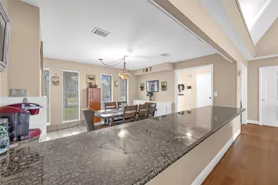 4004 Briarglen Drive, Dickinson, TX 77539 - Photo 9