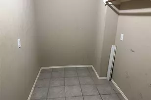 11001 Groveshire Dr, Texas City, TX 77591 - Photo 37