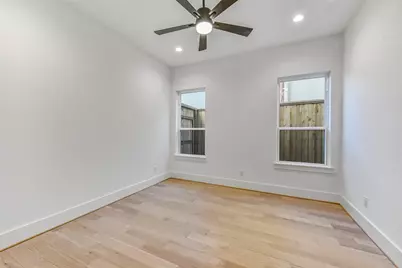 1902 Nantucket Drive, Houston, TX 77057 - Photo 47