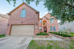 1419 Kyle Hill Ln, Sugar Land, TX 77479 - Photo 1