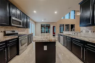 1419 Kyle Hill Ln, Sugar Land, TX 77479 - Photo 11