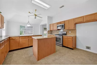 914 W Peach Hollow Circle, Pearland, TX 77584 - Photo 19