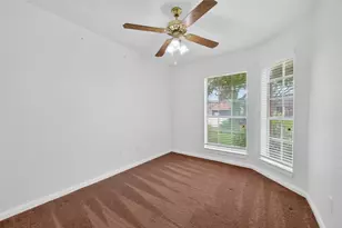 914 W Peach Hollow Cir, Pearland, TX 77584 - Photo 7