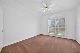 914 W Peach Hollow Cir, Pearland, TX 77584 - Photo 25